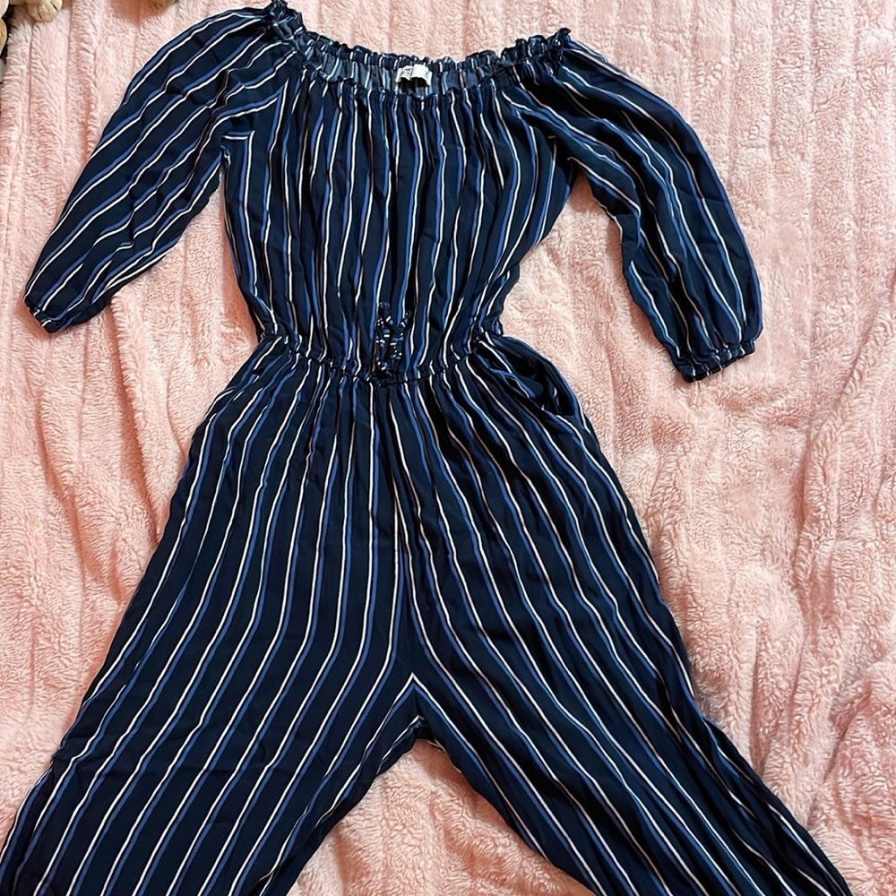 Hollister romper